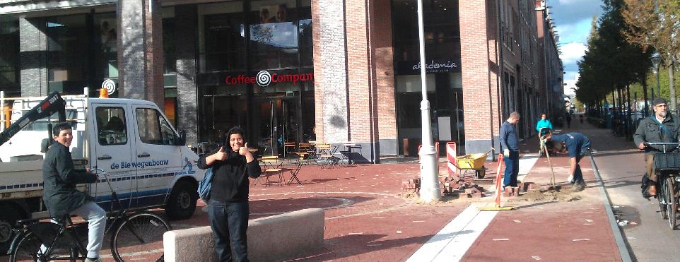 De Coffee Company op het heringerichte Javaplein in de Indische Buurt